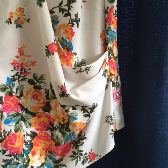 ModCloth | Faux Wrap Top - Picture 4 of 7